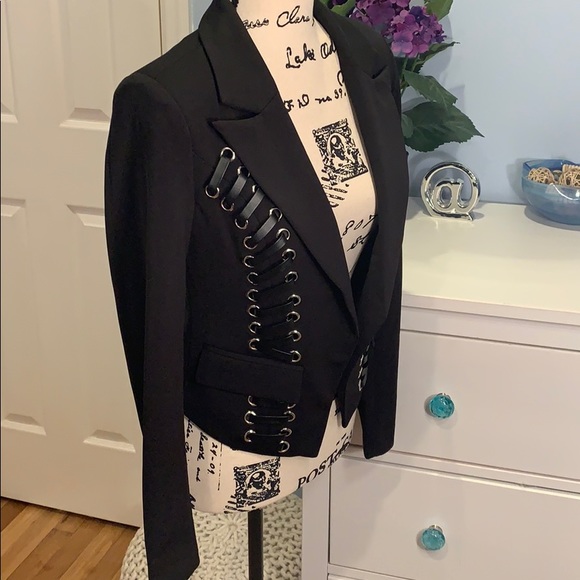 Fashion Nova Open Front Blazer Lace Up Detail - Picture 5 of 11